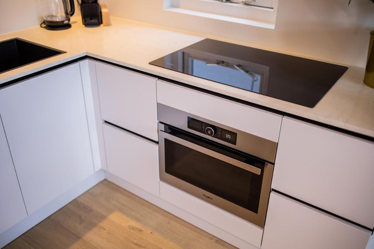 Happily 2 Bedroom Serviced Apartment 75M2 -Nb306H- 로테르담 외부 사진